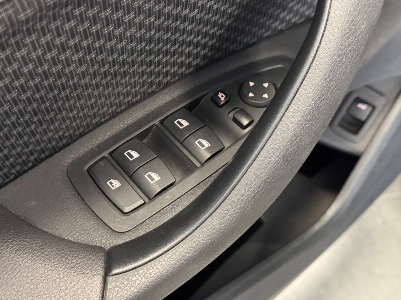 BMW X1 SDRIVE 18D  foto 16