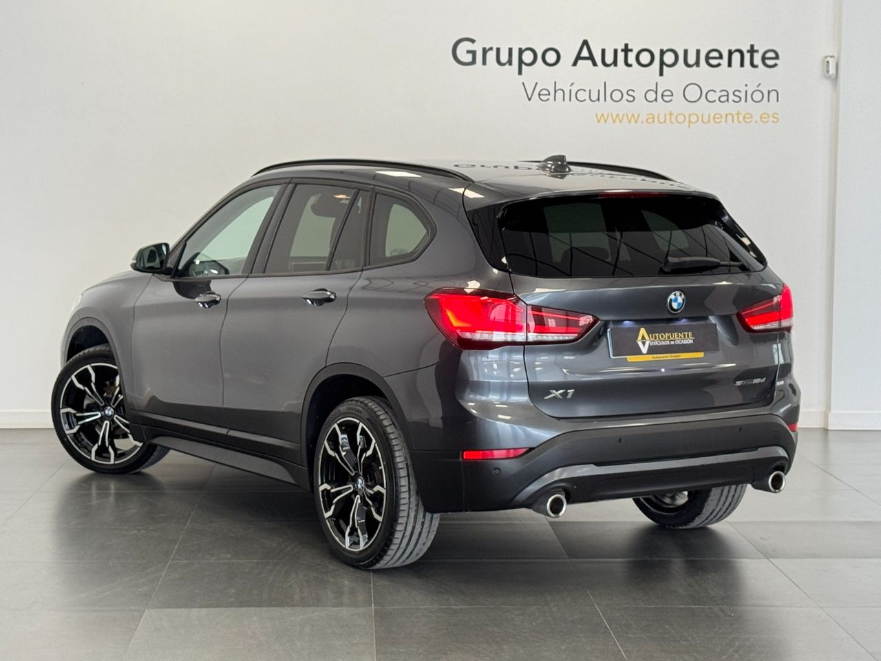 BMW X1 SDRIVE 18D  foto 5