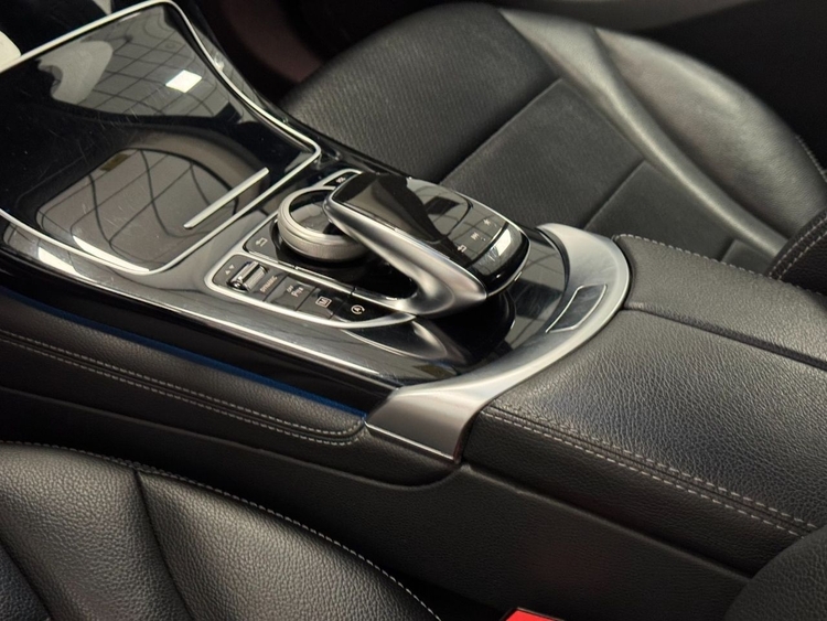 Mercedes Clase GLC AMG 220D 4MATIC  foto 28