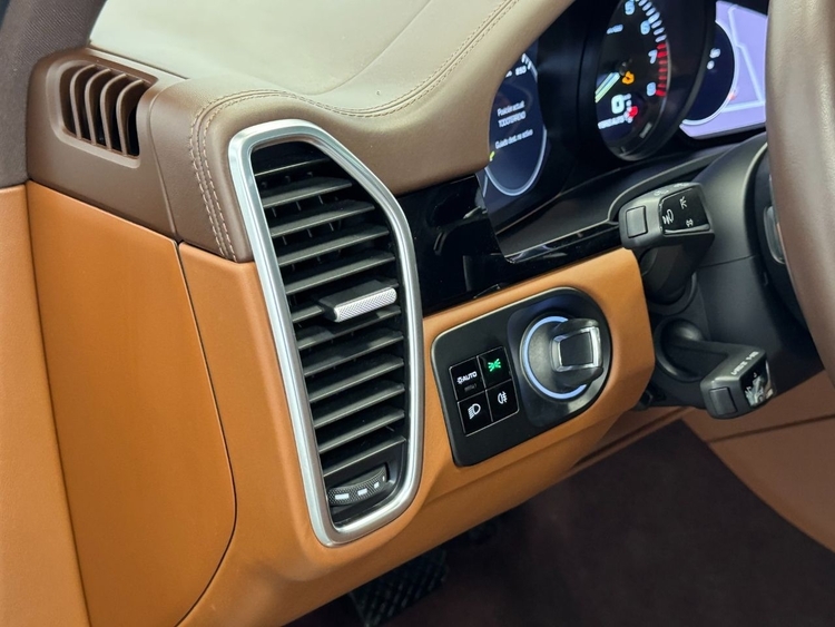 Porsche Cayenne CAYENNE E-HYBRID  foto 18