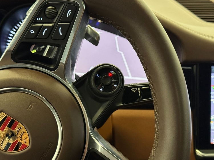 Porsche Cayenne CAYENNE E-HYBRID  foto 26