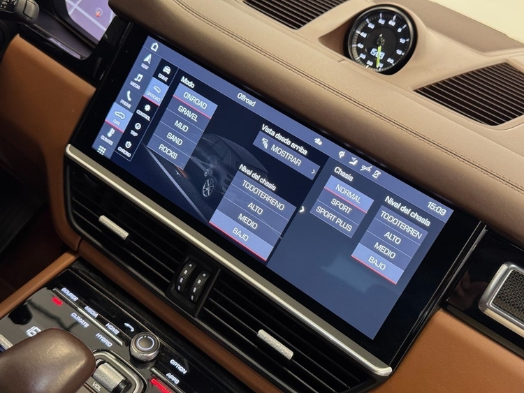 Porsche Cayenne CAYENNE E-HYBRID  foto 46