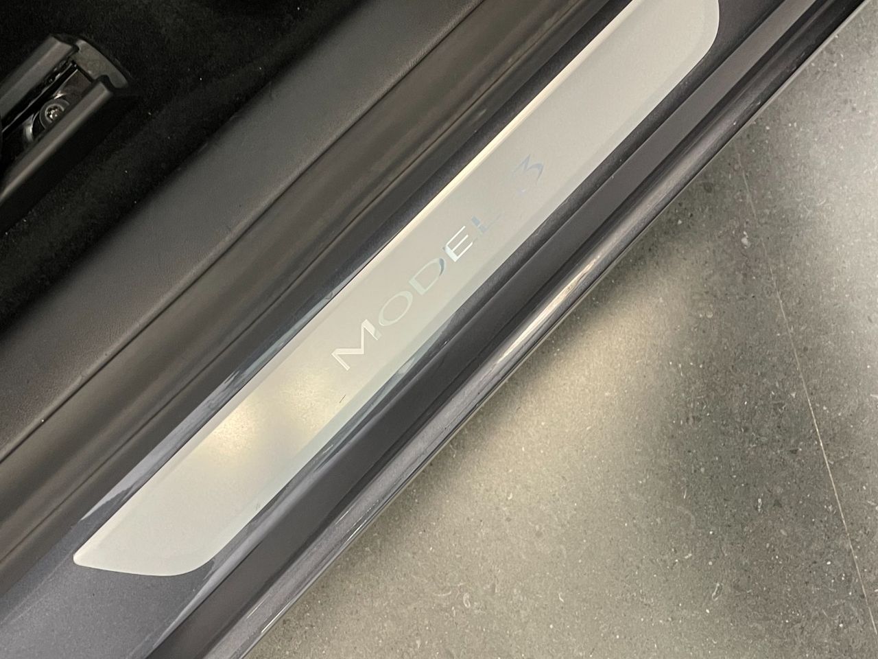 Tesla Model 3 GRAN AUTONOMIA DUAL MOTOR AWD miniatura 32