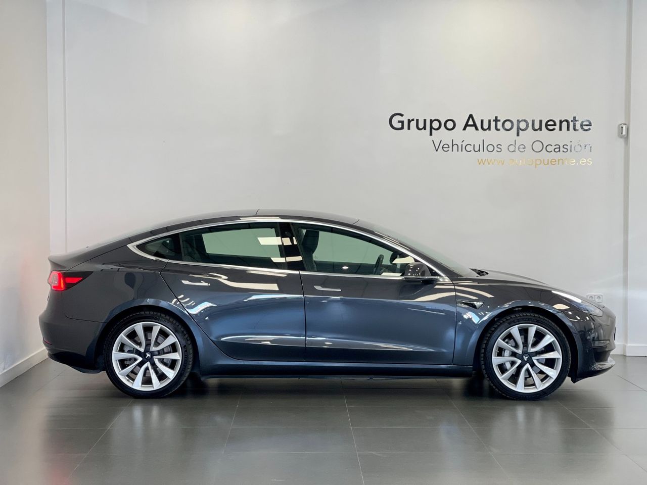 Tesla Model 3 GRAN AUTONOMIA DUAL MOTOR AWD foto 3