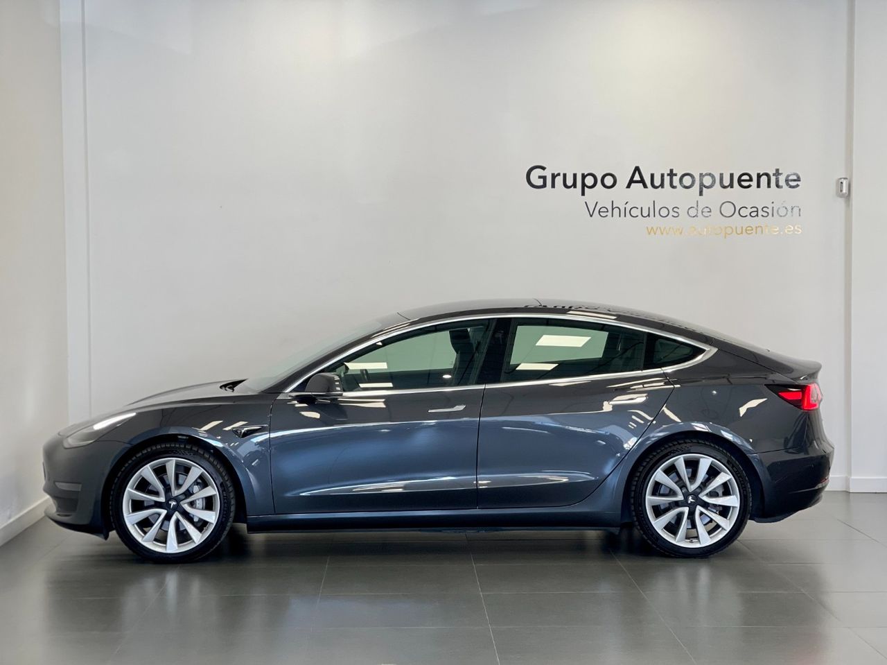 Tesla Model 3 GRAN AUTONOMIA DUAL MOTOR AWD foto 6