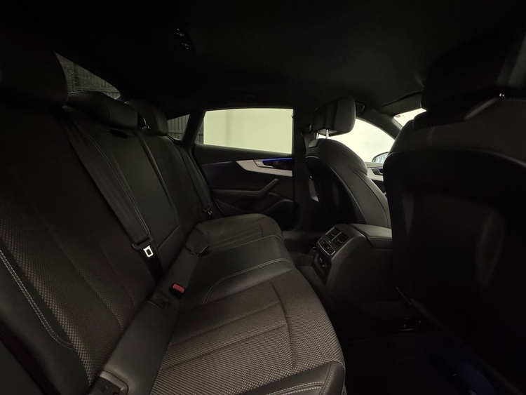 Audi A5 35TDI BLACK LINE S-TRONIC foto 42