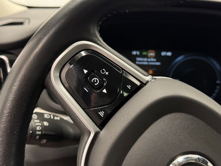 Volvo V60 T6 AWD RECHARGE INSCRIPTION foto 23