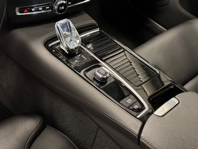 Volvo V60 T6 AWD RECHARGE INSCRIPTION foto 26