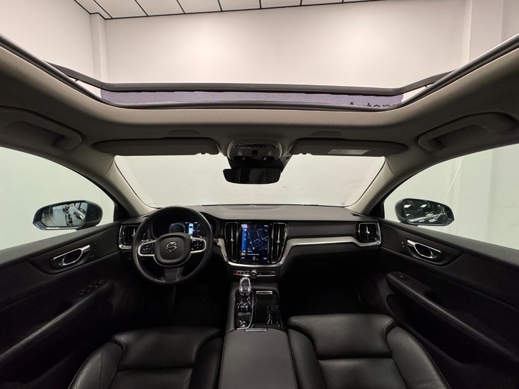 Volvo V60 T6 AWD RECHARGE INSCRIPTION foto 27