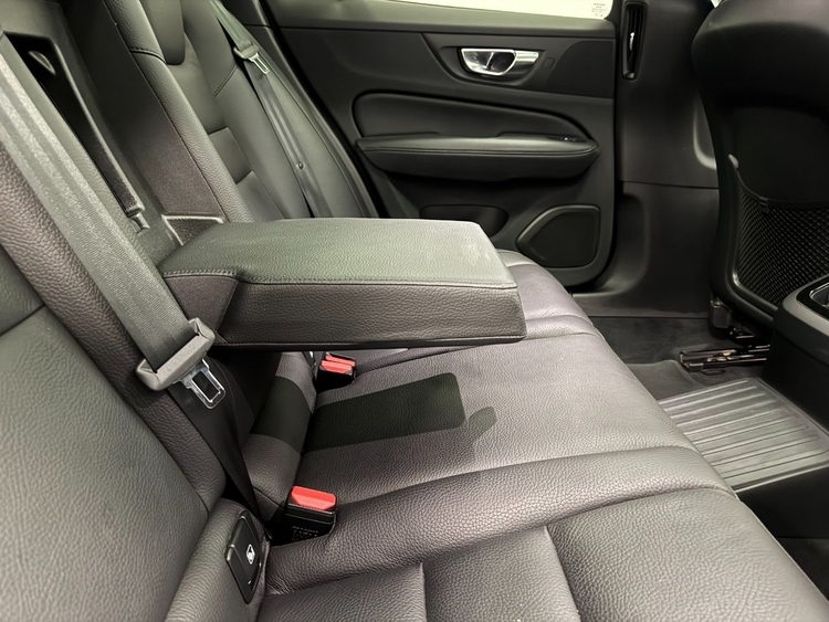 Volvo V60 T6 AWD RECHARGE INSCRIPTION foto 40