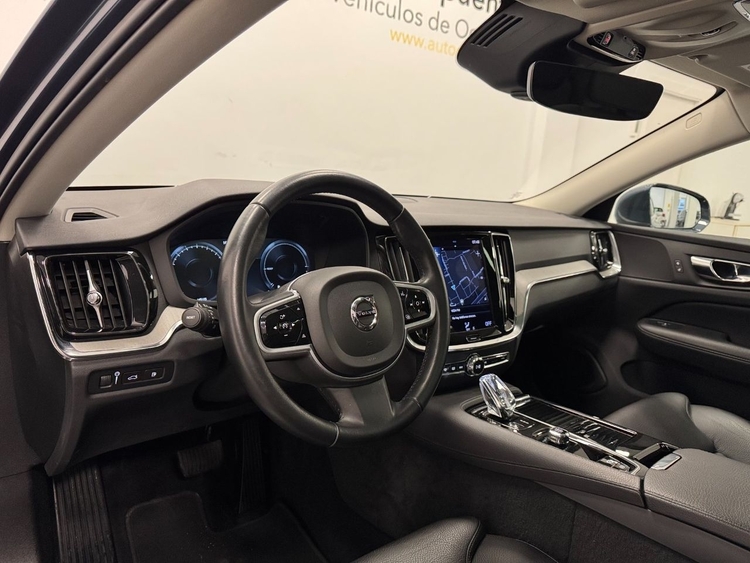 Volvo V60 T6 AWD RECHARGE INSCRIPTION foto 8