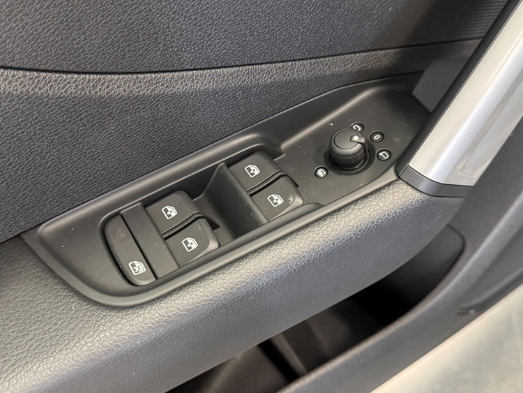 Audi Q2 ADVANCED 30TDI S-TRONIC foto 14