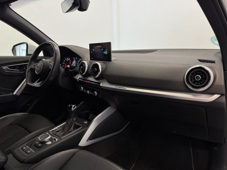 Audi Q2 S-LINE 35TFSI S-TRONIC foto 13