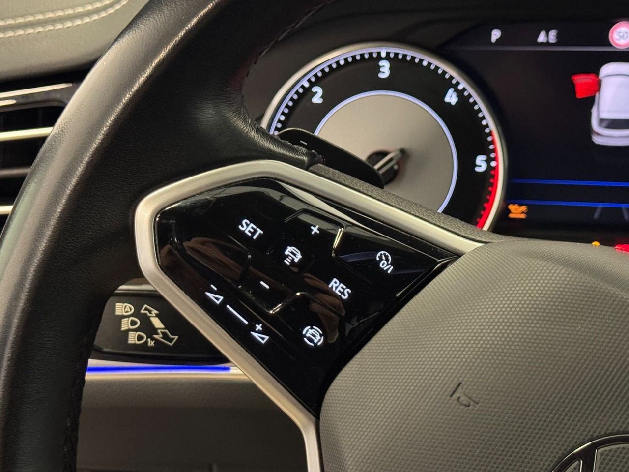 Volkswagen Touareg PREMIUM ELEGANCE  3.0 V6 TIP 4MOTION miniatura 23