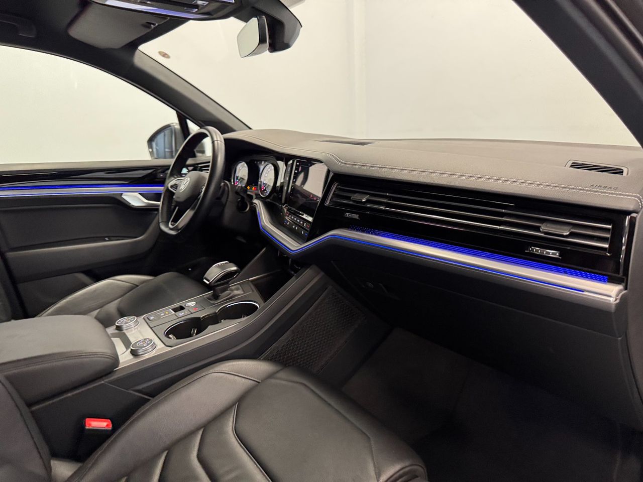 Volkswagen Touareg PREMIUM ELEGANCE  3.0 V6 TIP 4MOTION miniatura 27