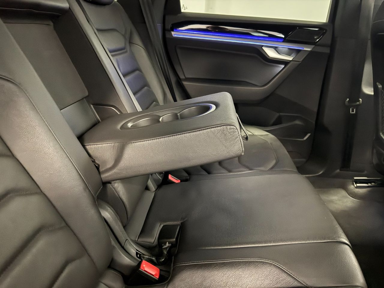 Volkswagen Touareg PREMIUM ELEGANCE  3.0 V6 TIP 4MOTION miniatura 43