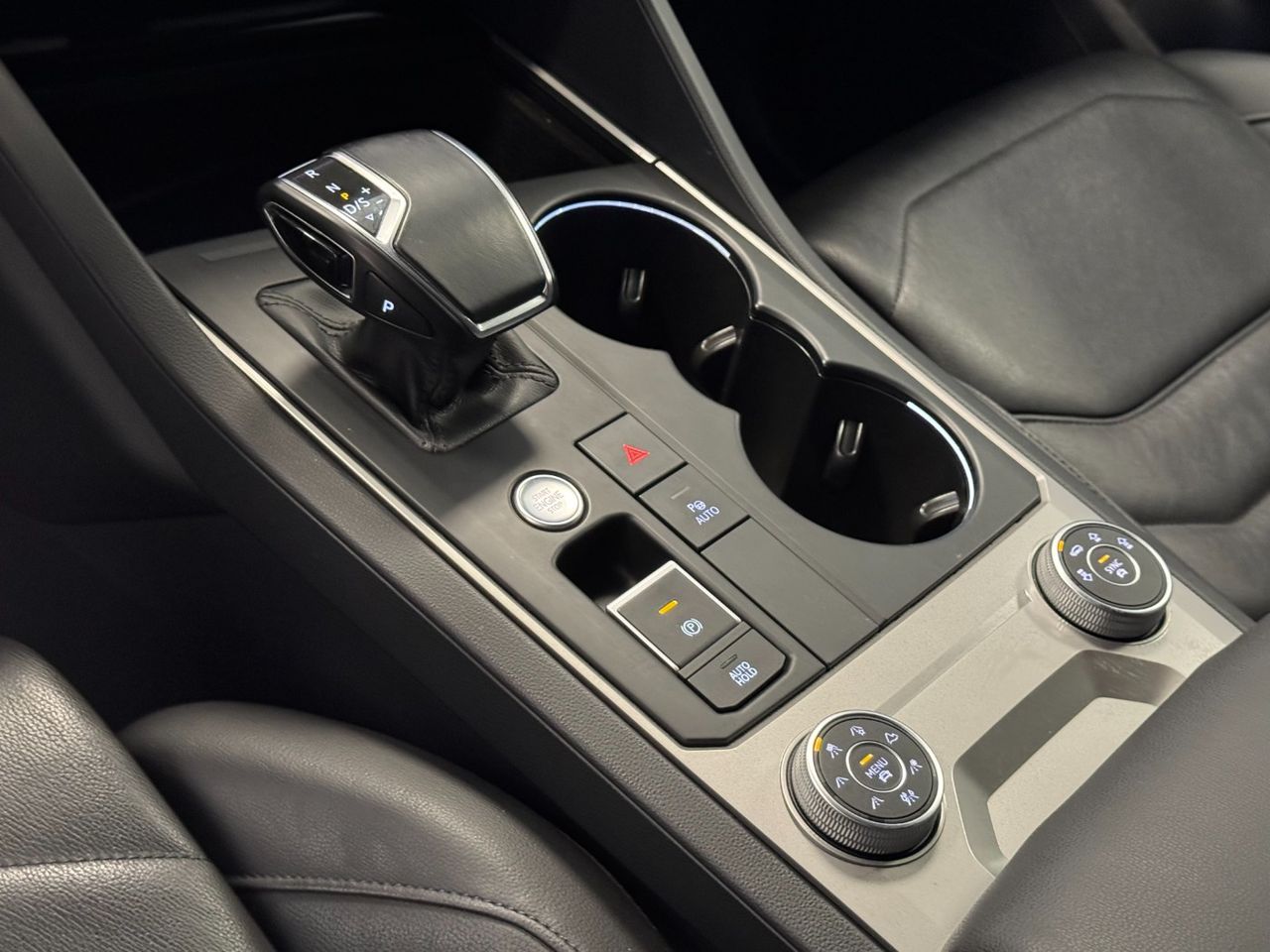 Volkswagen Touareg PREMIUM ELEGANCE  3.0 V6 TIP 4MOTION foto 26