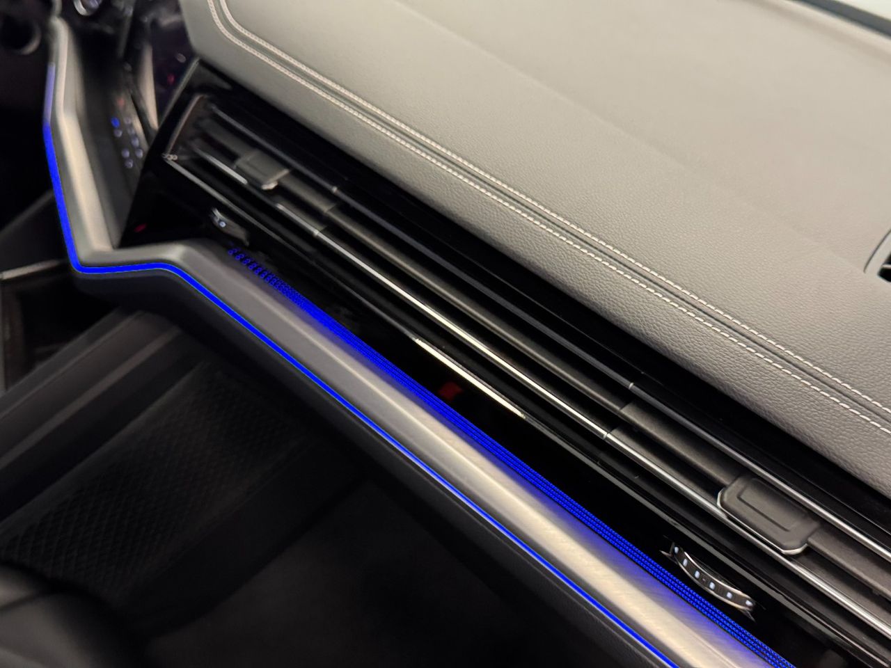 Volkswagen Touareg PREMIUM ELEGANCE  3.0 V6 TIP 4MOTION foto 32