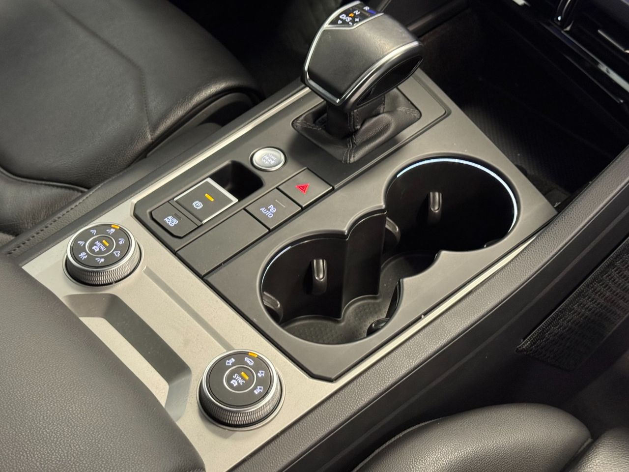 Volkswagen Touareg PREMIUM ELEGANCE  3.0 V6 TIP 4MOTION foto 40