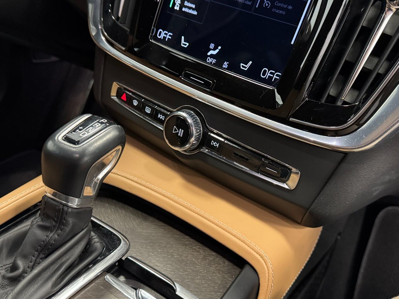 Volvo V90 D5 AWD PRO AUTO miniatura 32