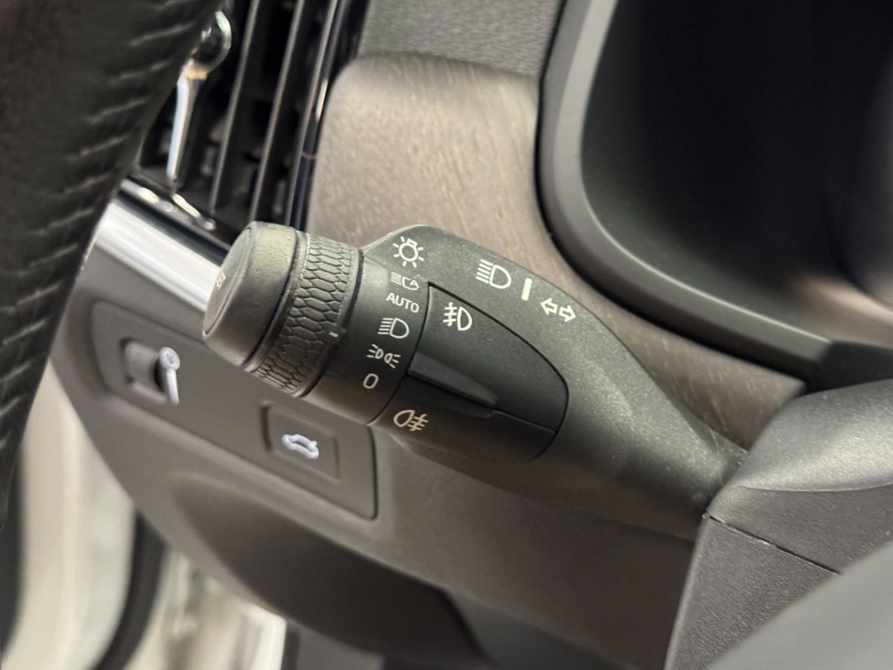 Volvo V90 D5 AWD PRO AUTO foto 17