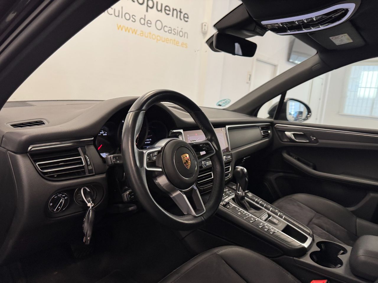 Porsche Macan MACAN miniatura 14