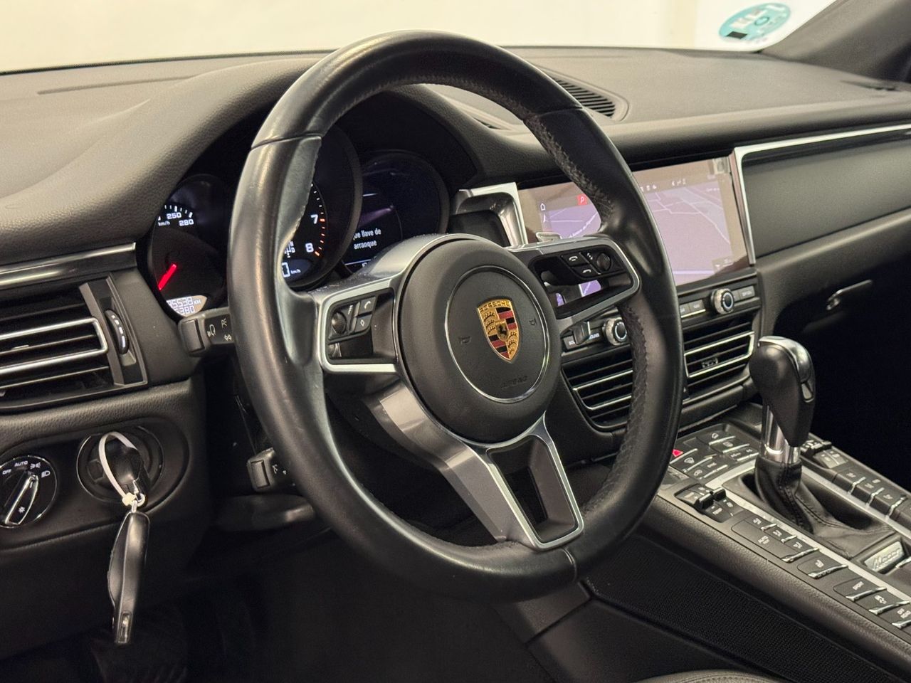 Porsche Macan MACAN miniatura 19