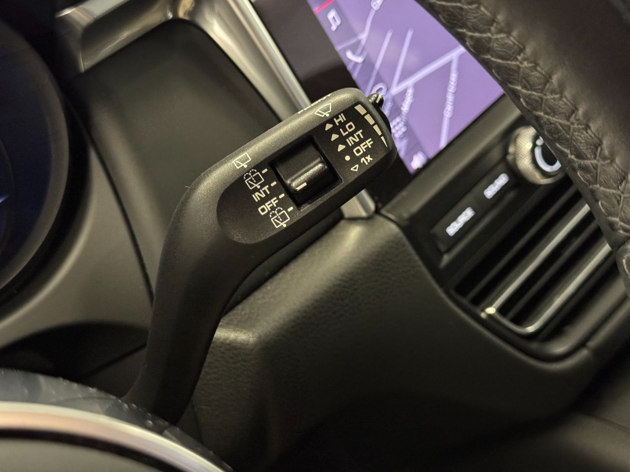 Porsche Macan MACAN miniatura 21