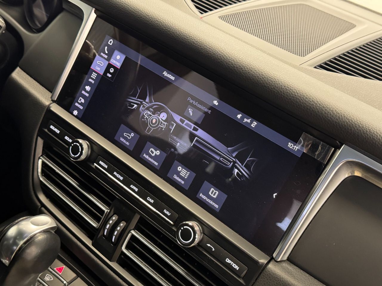 Porsche Macan MACAN miniatura 35