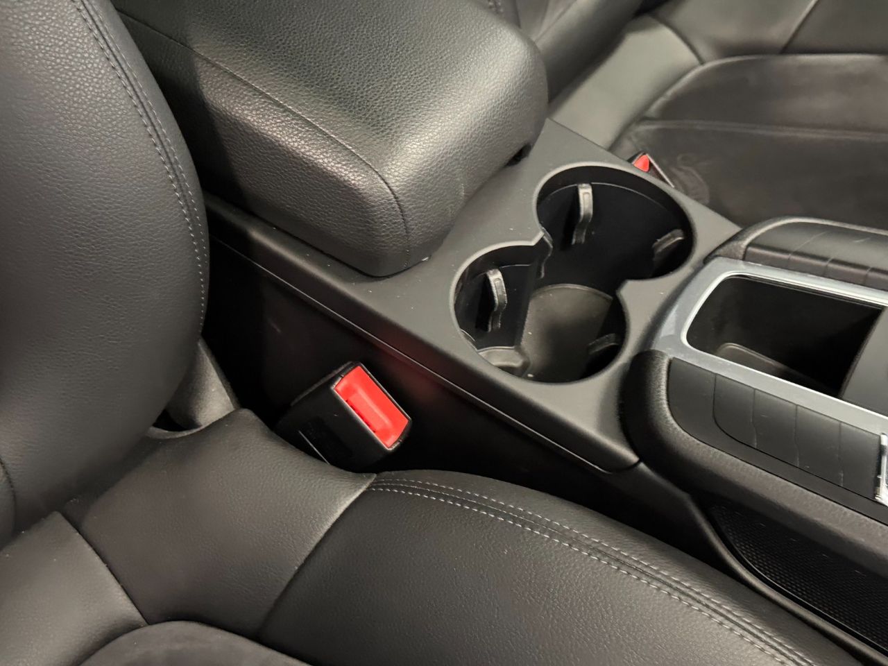 Porsche Macan MACAN miniatura 40