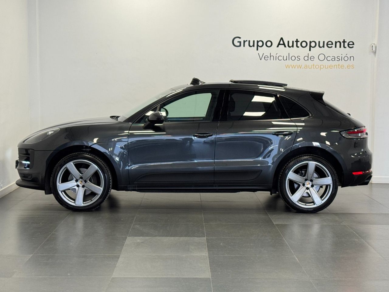 Porsche Macan MACAN miniatura 6