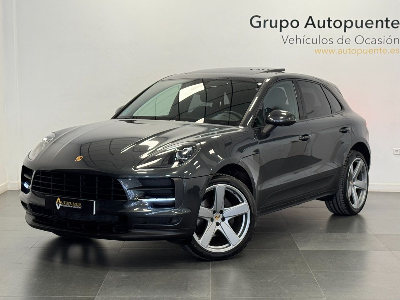 Porsche Macan MACAN miniatura 7