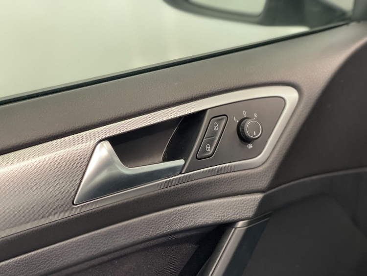 Volkswagen Golf READY 2 GO foto 17