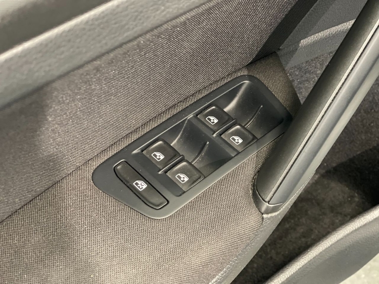 Volkswagen Golf READY 2 GO foto 24