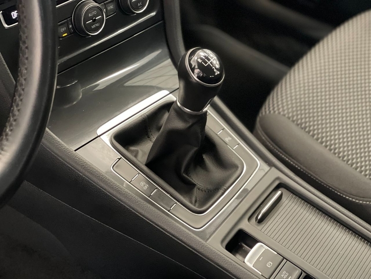 Volkswagen Golf READY 2 GO foto 31