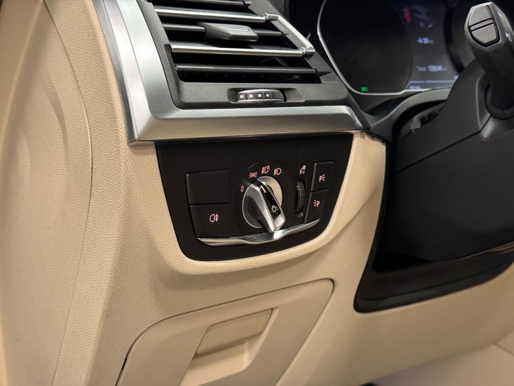 BMW X3 XLINE XDRIVE 20D  foto 18