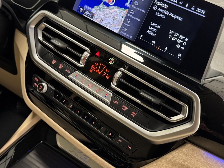 BMW X3 XLINE XDRIVE 20D  foto 38