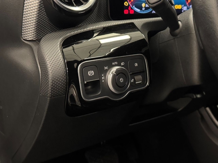 Mercedes CLA 200D foto 19