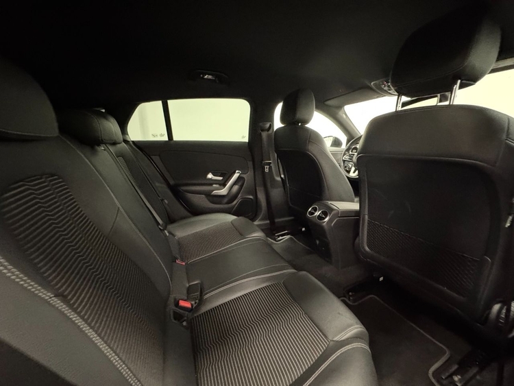 Mercedes CLA 200D foto 41