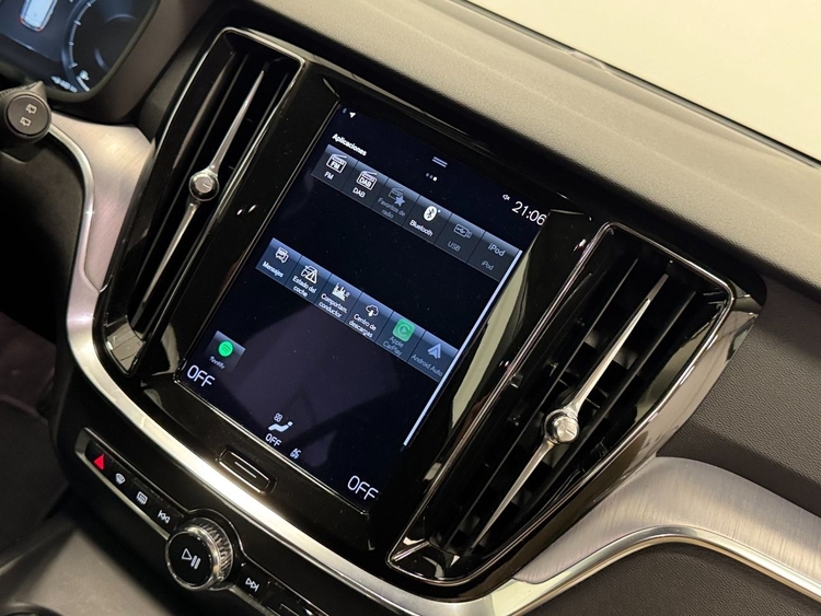 Volvo V60 2.0 B4 D MOMENTUM PRO AUTO foto 29