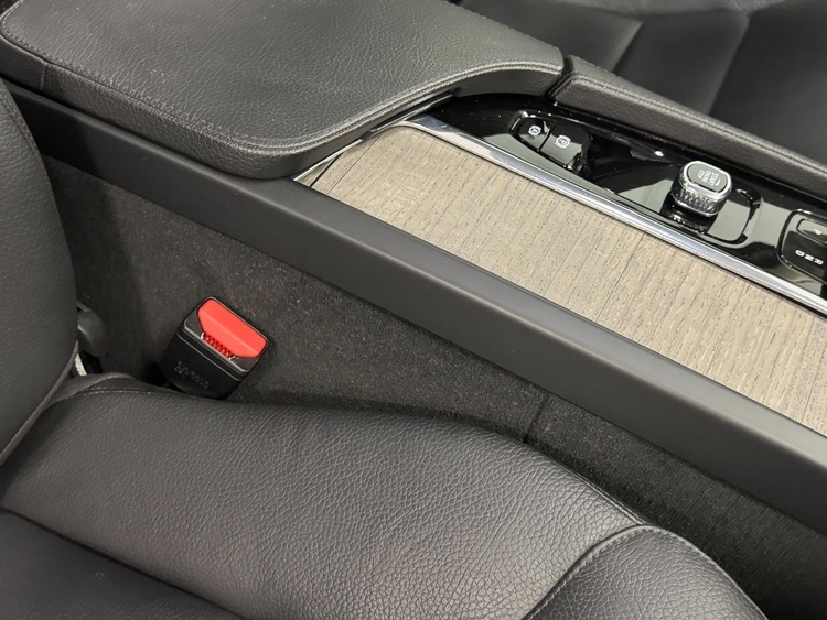 Volvo V90 CROSS COUNTRY 2.0 B4 AWD AUTO foto 37