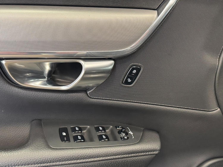 Volvo V90 MOMENTUM PRO AUTO foto 16