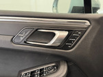 Porsche Macan MACAN miniatura 17
