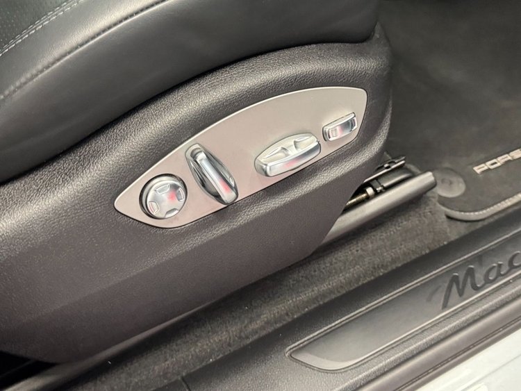 Porsche Macan MACAN foto 31
