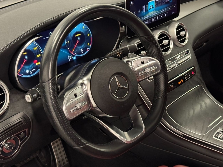 Mercedes Clase GLC GLC 300D AMG 4 MATIC foto 18