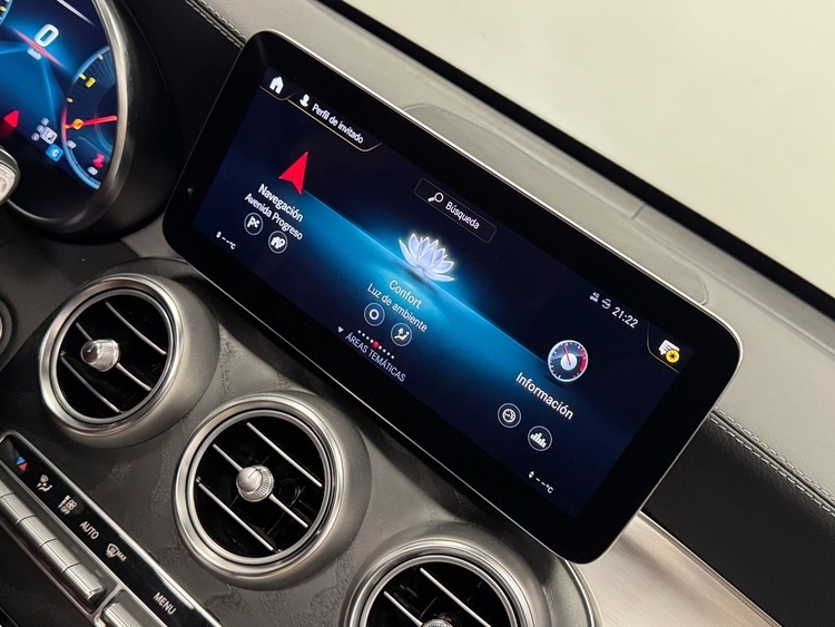 Mercedes Clase GLC GLC 300D AMG 4 MATIC foto 40