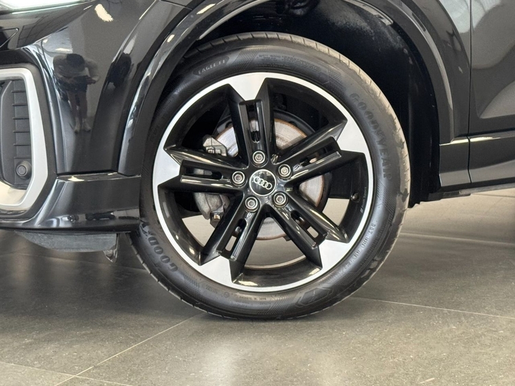 Audi Q2 S LINE 30TDI foto 48