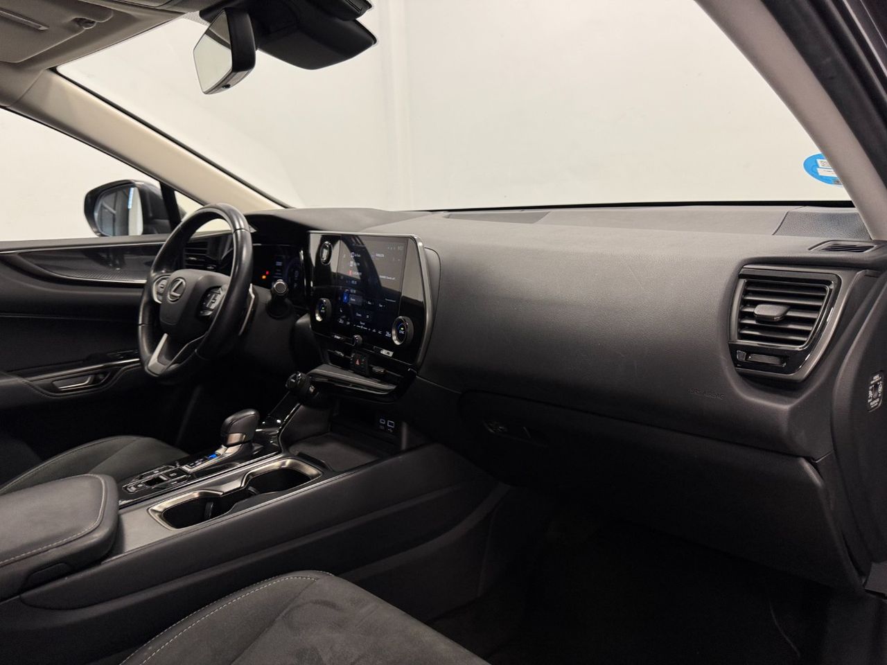 Lexus NX 350H BUSINESS CITY miniatura 27