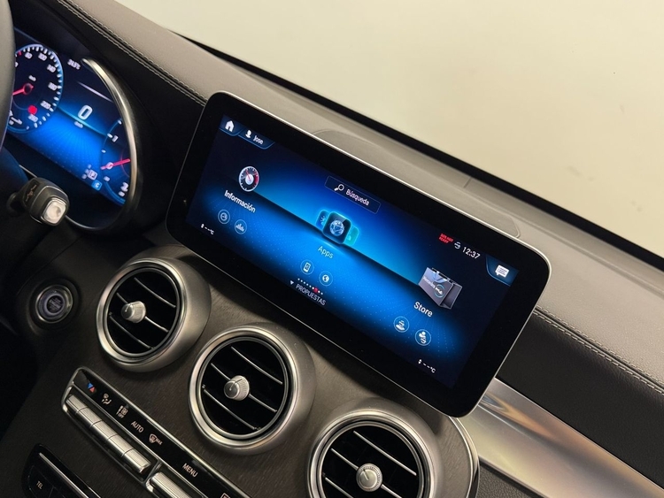 Mercedes GLC Coupé GLC 300D AMG foto 36