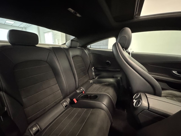 Mercedes Clase C COUPÉ 220D AMG foto 33